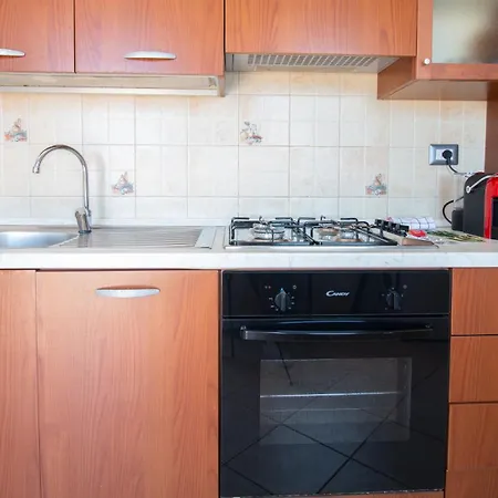 Casa Dei Bucanieri-seaside Garden Apartment *