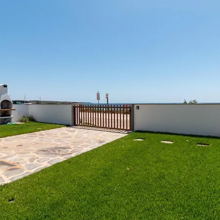 Casa Dei Bucanieri-seaside Garden * Putzu Idu