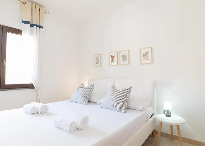 Casa Dei Bucanieri-seaside Garden * Putzu Idu