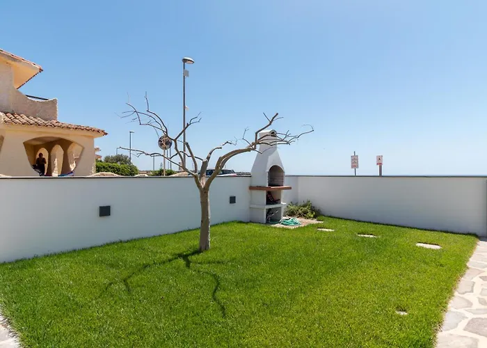 Casa Dei Bucanieri-seaside Garden Putzu Idu